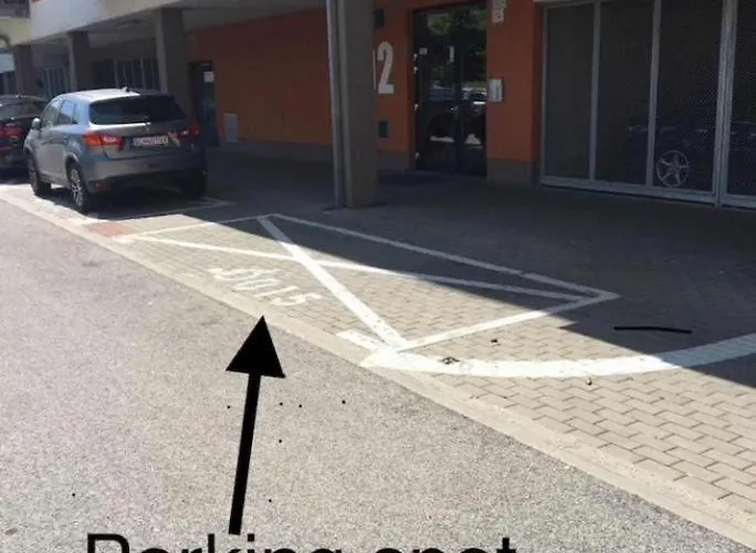 Brand New Apartment. Parking Spot Included! * Μπρατισλάβα