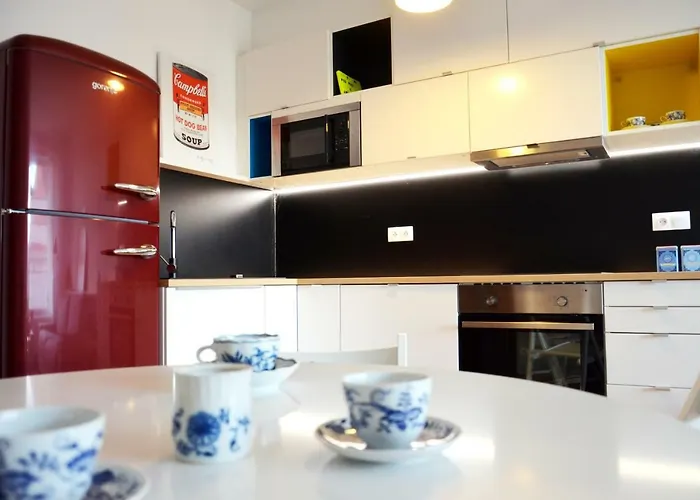 Brand New Apartment. Parking Spot Included! * Μπρατισλάβα