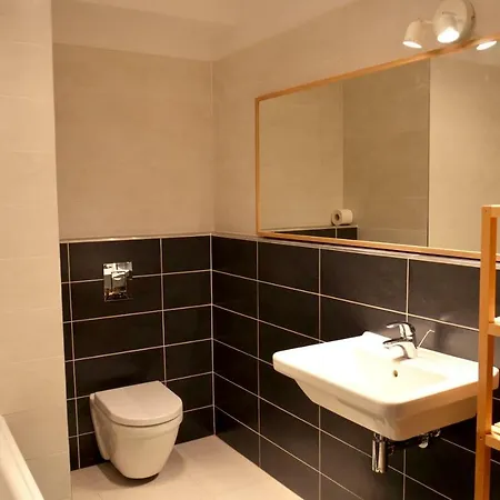 Daire Brand New Apartment. Parking Spot Included! Bratislava